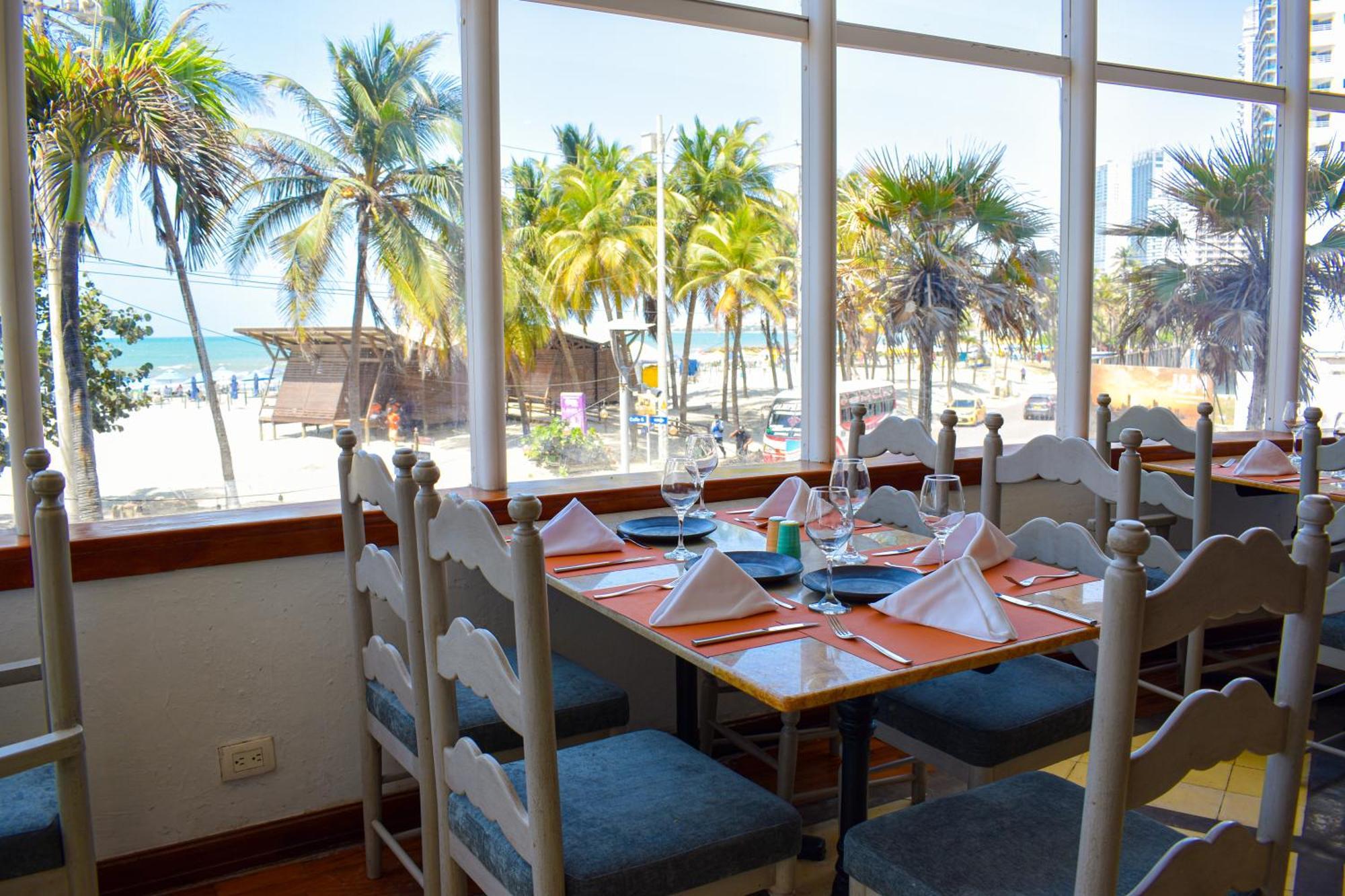 Hotel Almirante Cartagena Colombia Ngoại thất bức ảnh Restaurant in the hotel