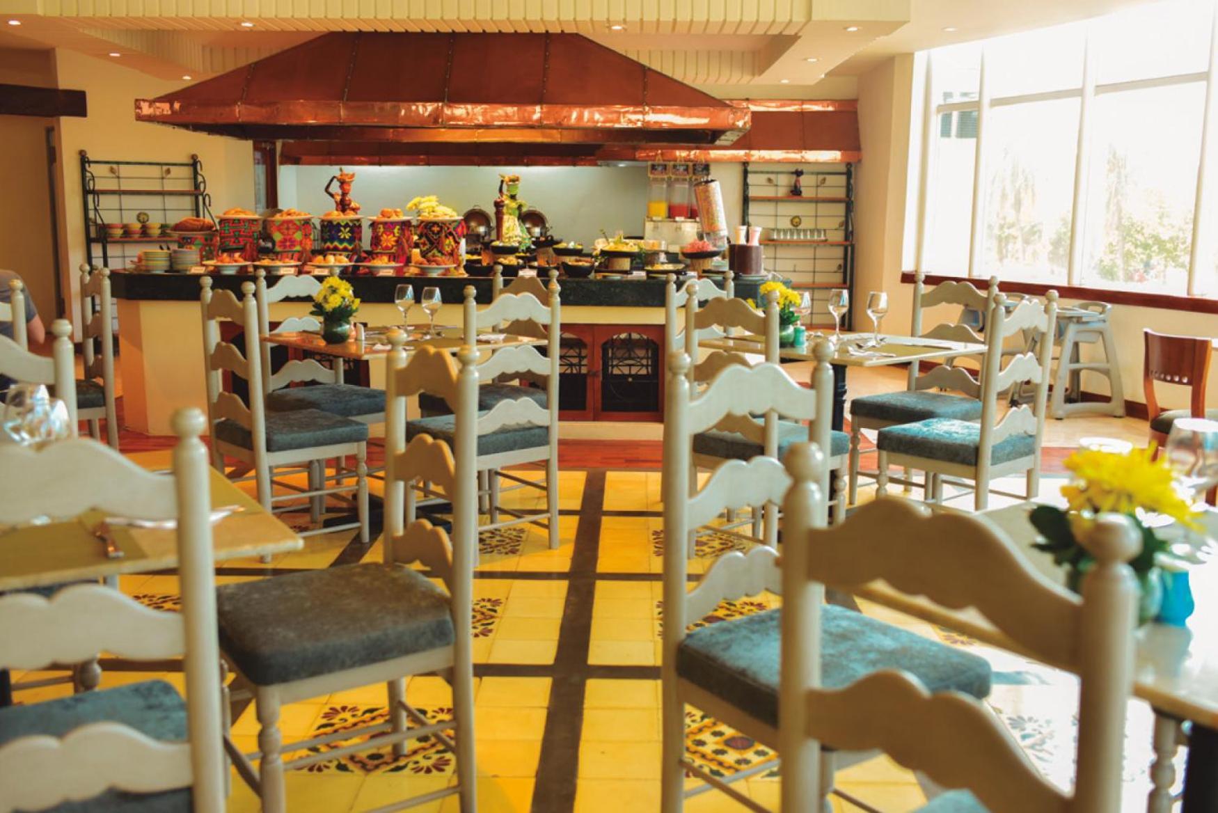 Hotel Almirante Cartagena Colombia Ngoại thất bức ảnh The restaurant at the hotel